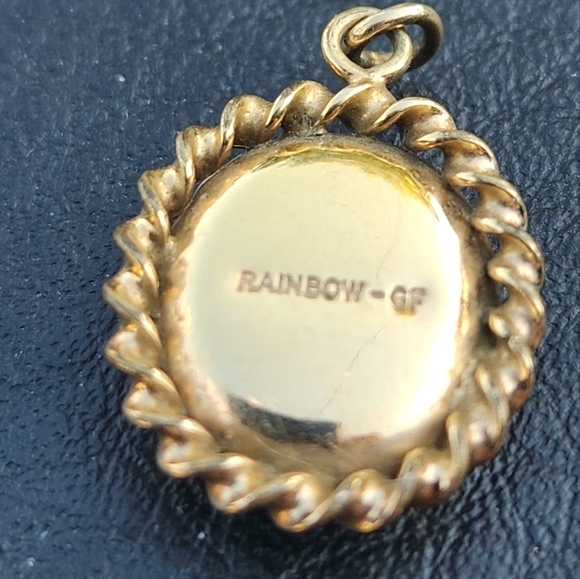 Vintage GF Small Pendant - Picture 3 of 5